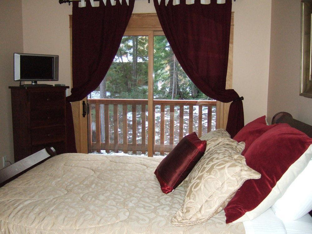 Red Mountain Village Condos Rossland Luaran gambar