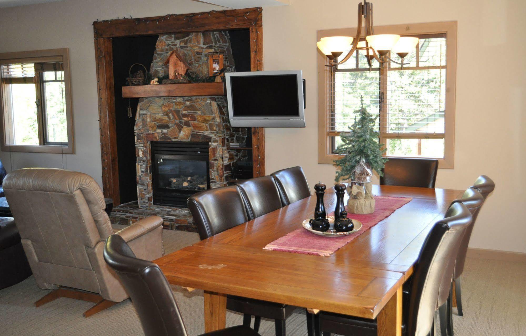 Red Mountain Village Condos Rossland Luaran gambar