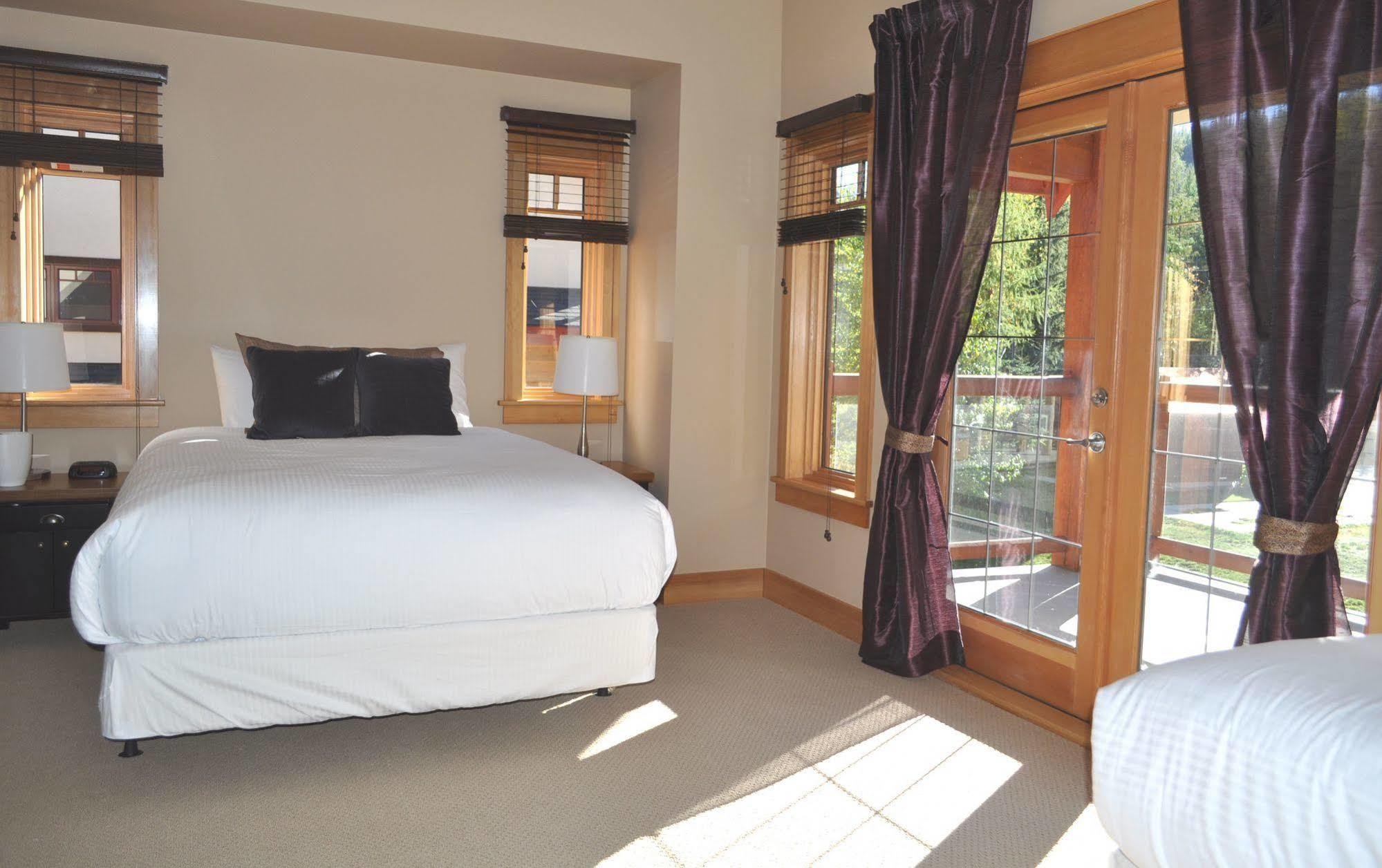 Red Mountain Village Condos Rossland Luaran gambar
