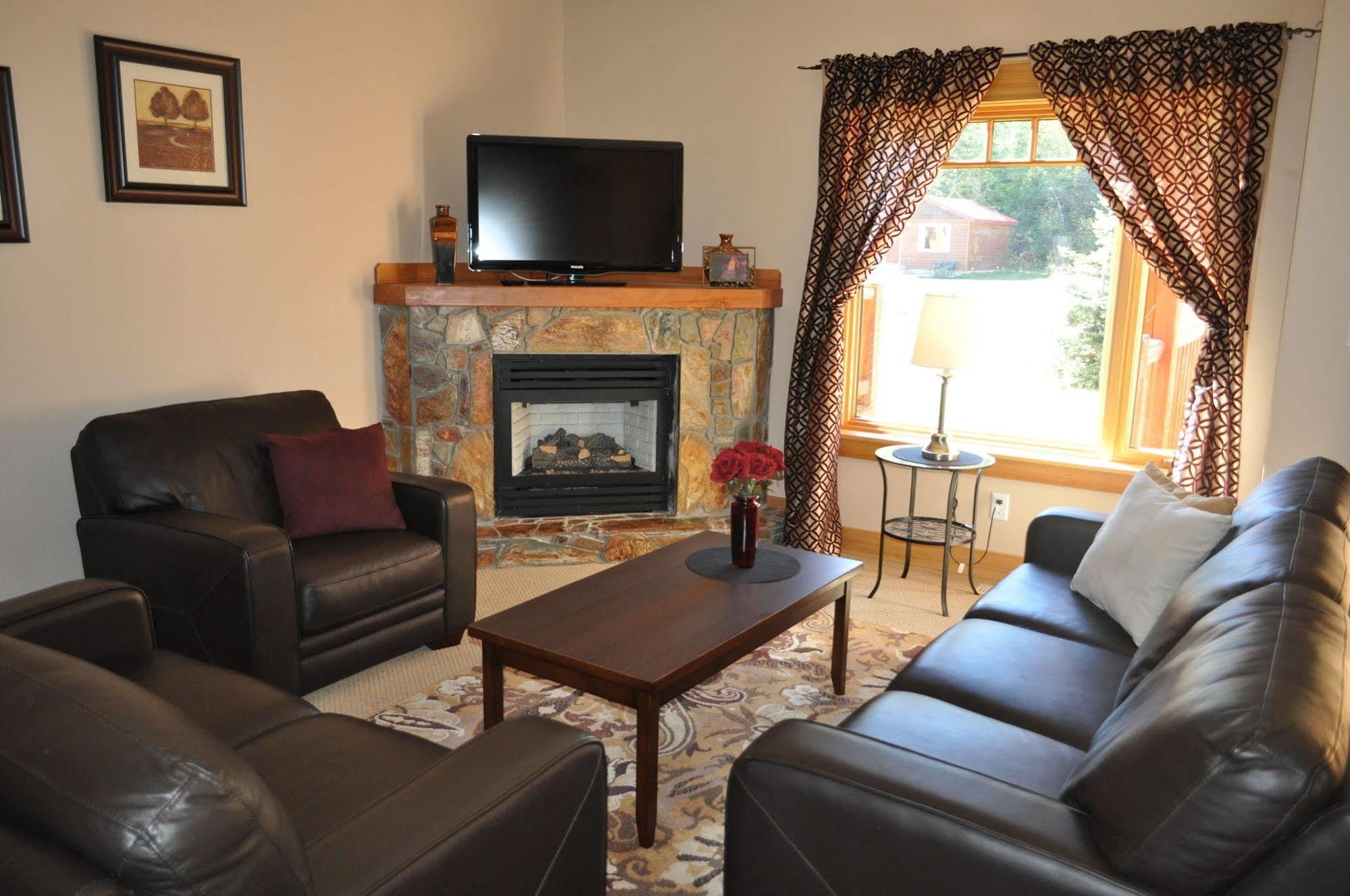Red Mountain Village Condos Rossland Luaran gambar